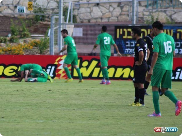 שחקני כפר סבא חוגגים (עודד חסין)